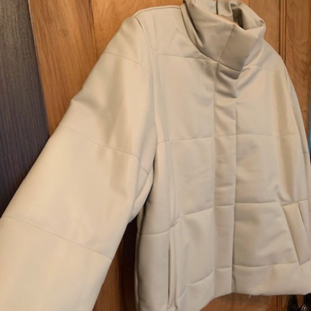 NWT J. Jill Vegan Puffer Jacket M Pumice